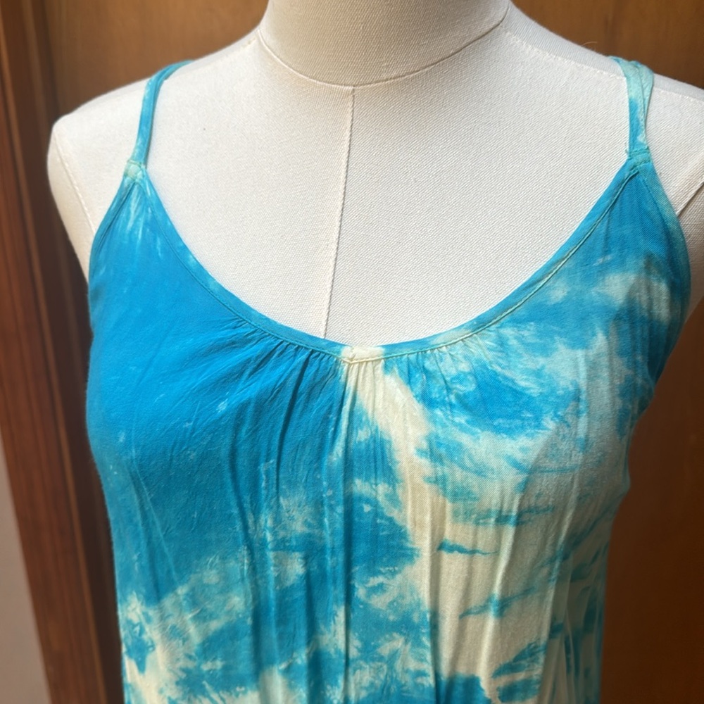 Billabong asymmetric hem tiedye maxi dress. Size XS - Picture 2 of 7